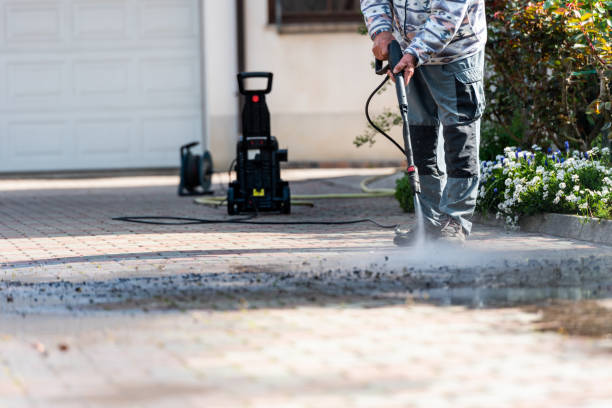 Best House Pressure Washing  in Oconomowoc, WI